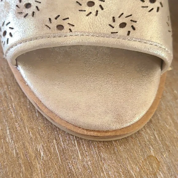 Jack Rogers Metallic Ronnie Mules in size 9 - Picture 3 of 8